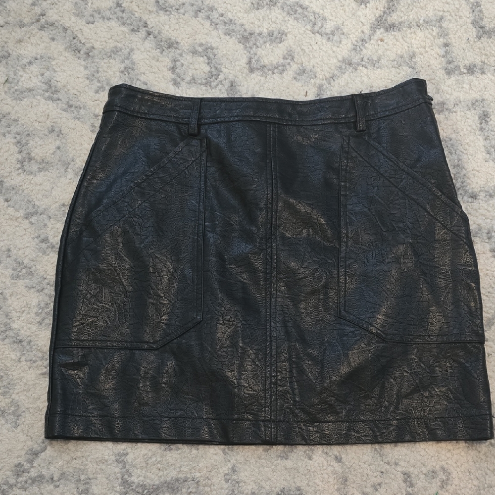 Shinestar Black Textured Mini Skirt